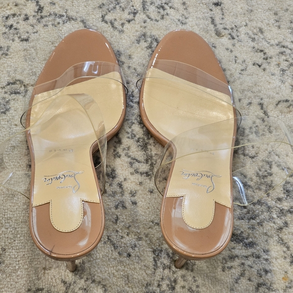 New Christian Louboutin Just Nothing Tan Women's Shoes In Size 39 - Picture 9 of 9